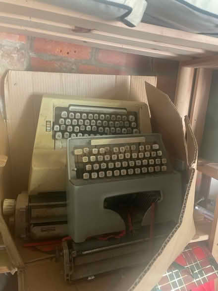 Photo of free Old typewriters (Stanmore, HA7) #1