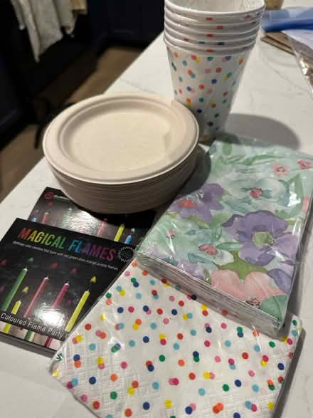 Photo of free Party supplies (20001) #2