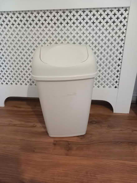 Photo of free Small Swing Bin (Cardonald G52) #1