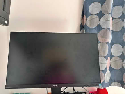 Photo of A computer monitor (Charlton SE7) #1