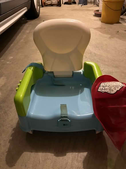 Photo of free children items (Grosvenor) #1