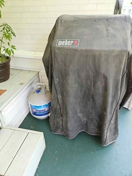 Photo of free Gas Grill needs repair (63124, near STL Galleria) #3