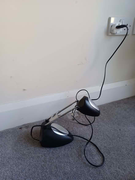 Photo of free small bright desk lamp (Summertown OX2) #1