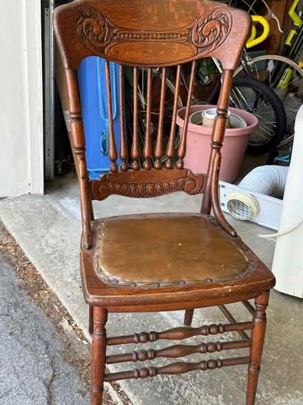 Photo of free Wood chair (T/Wappinger) #1