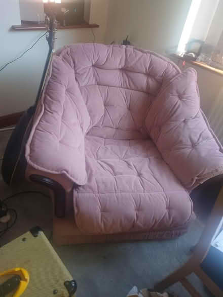 Photo of free Furniture (Bobblestock HR4) #4