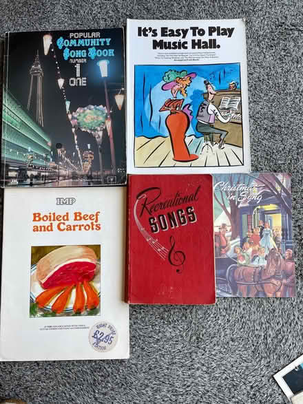 Photo of free Community Song Books Piano/Guitar (The Plantation GL5) #1
