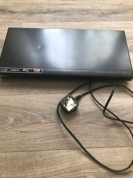 Photo of free DVD player (Battersea) #2