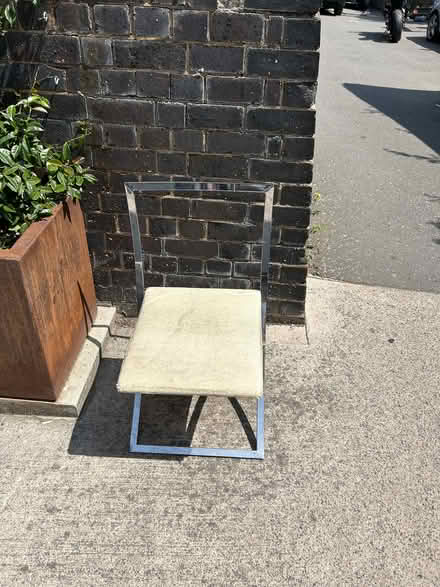 Photo of free Art deco chair (Bethnal Green) #2