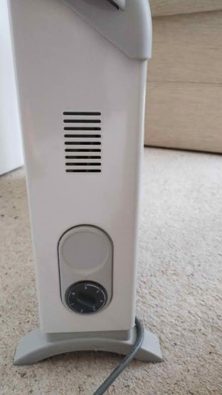 Photo of free DiLonghi heater (Crofton) #3
