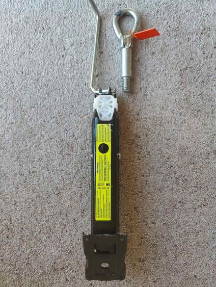 Photo of free Car Jack (Bare LA4) #1