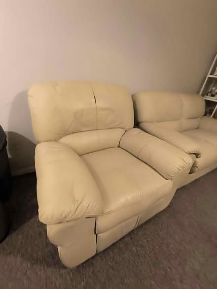 Photo of free Recliner chair Single (GL51) #2