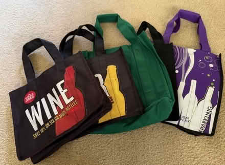 Photo of free Bottle Carry Bags (Cupertino - DeAnza and 280) #1