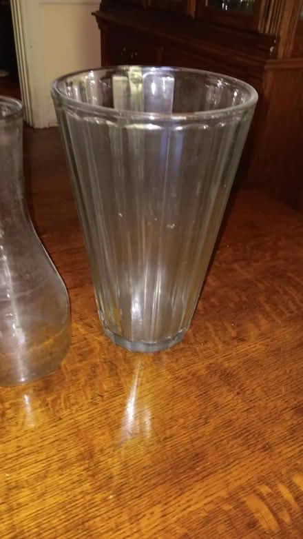 Photo of free Seven glass floral vases (19095) #2