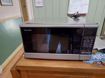 Photo of free Microwave (Hillingdon UB10) #3