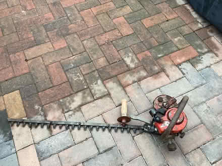 Photo of free Hedge cutter (Worcs WR5) #1