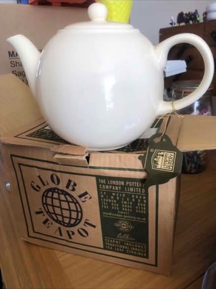 Photo of free Brand New Tea-Pot (Cheshunt En8) #2
