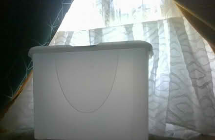 Photo of free plastic tub with folding lid (BA2) #2