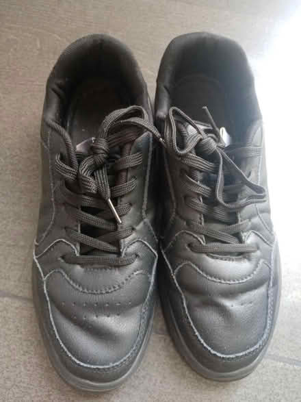 Photo of free Boys school shoes (BD3, Barkerend) #1