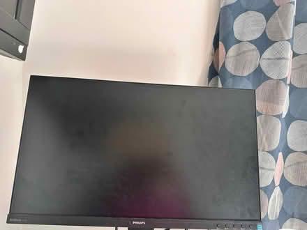 Photo of A computer monitor (Charlton SE7) #2