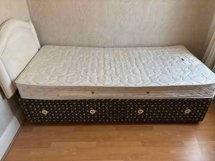 Photo of free Single bed (Scale Hall LA3) #2