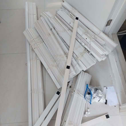 Photo of free Bay window white venetian blinds x 12 (Upminster RM14) #1