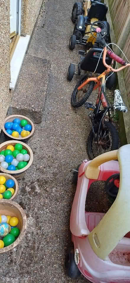 Photo of free Old Garden Toys and Metal Furniture (Orpington BR5) #3