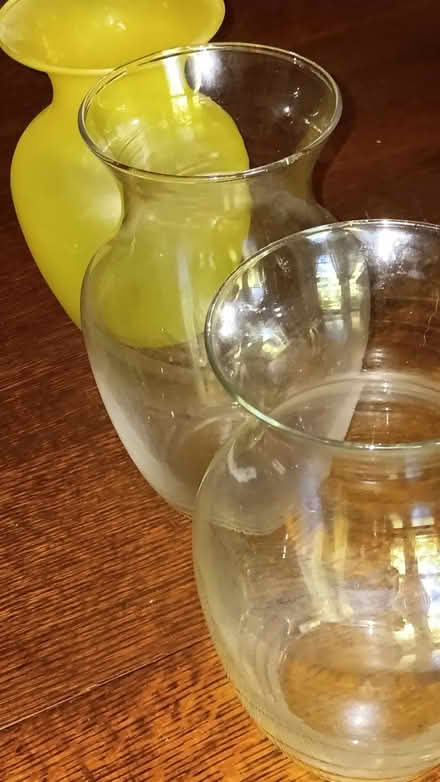 Photo of free Seven glass floral vases (19095) #4