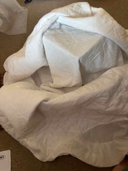 Photo of free Mattress cover for 4ft bed (Manningtree CO11) #1