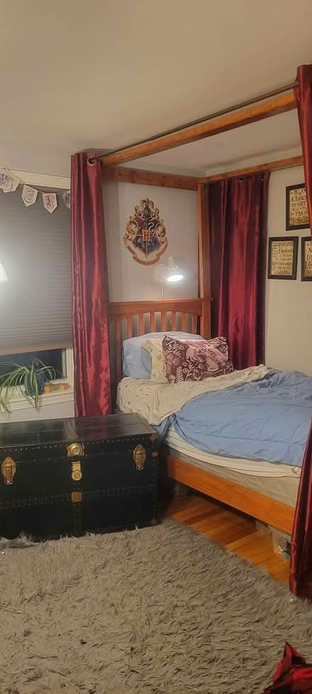 Photo of free furniture (Westford, Nabnasset area.) #1