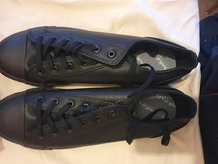 Photo of free soulcal black trainers suze 11 (Selhurst) #3