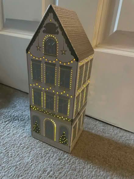 Photo of free Light up tin (NW2) #2