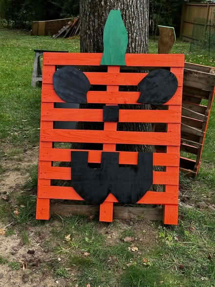 Photo of free Wood Pallets (Courts of Four Seasons) #2