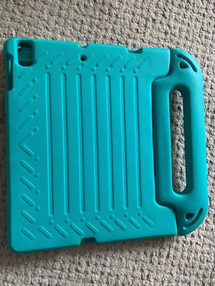 Photo of free iPad shock protection case (Morningside/Comiston EH10) #2