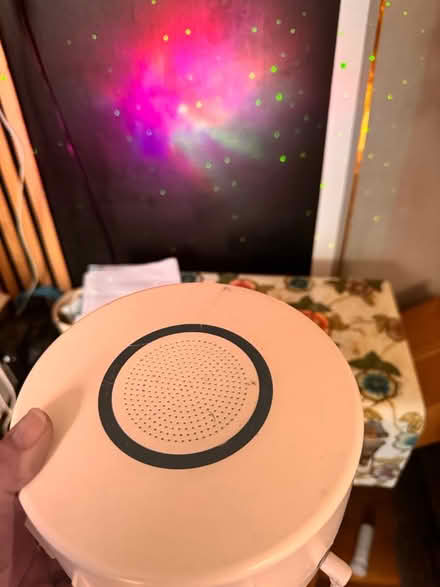 Photo of free Light projector (E2 Columbia rd) #1