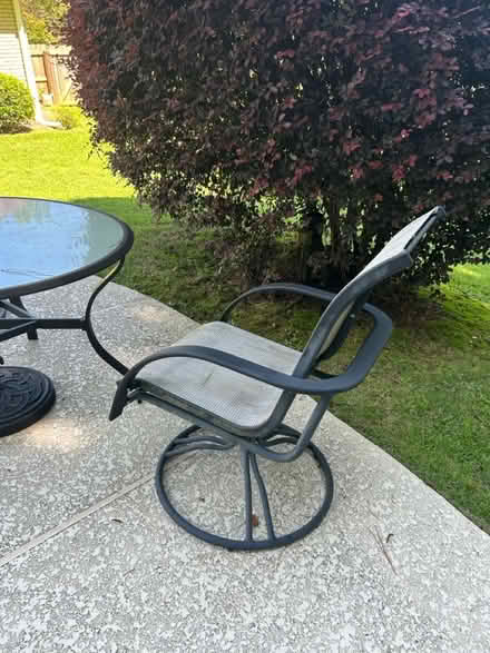 Photo of free Patio table & chairs (Smyrna, Vinings, Mableton) #3