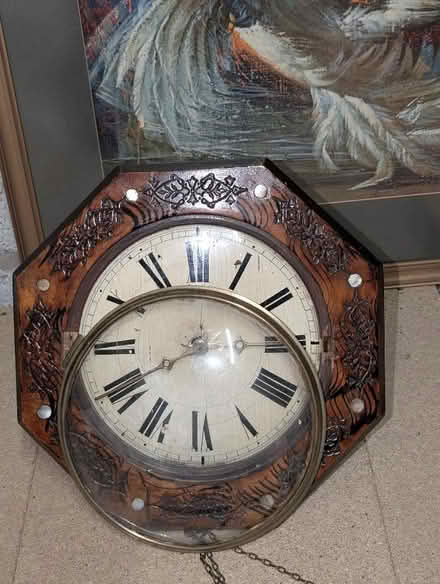 Photo of free Wall hanging clock (not working) (AB22) #4
