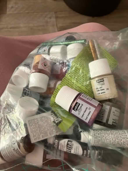 Photo of free Craft glass paints (SO53) #1