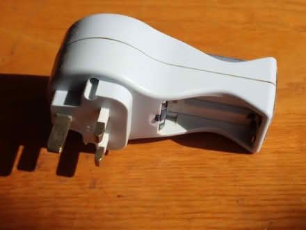 Photo of free Battery charger (Fairfield LA1) #2