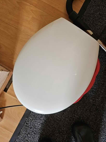 Photo of free White Toilet seat (Ilford) #2