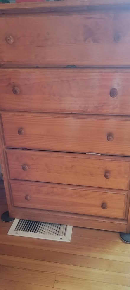 Photo of free furniture (Westford, Nabnasset area.) #2
