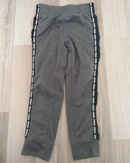 Photo of free Joggers age 5-6 (GL3) #1