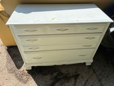 Photo of free dresser (Glen Arm) #1