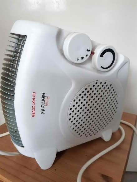 Photo of free Small Electric Heater/Fan (Hendon NW4) #1