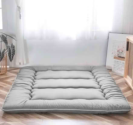 Photo of free MAXYOYO Japanese Floor Futon Mattress (Canary Wharf E14) #1