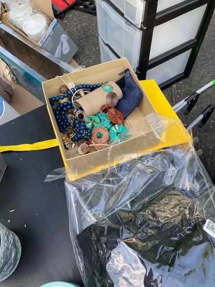 Photo of free Curb Alert Fri-Tue (6/24) (Arlington Heights) #1