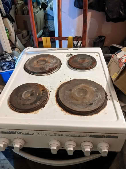 Photo of free Electric cooker (spring gardens,shrewsbury) #2