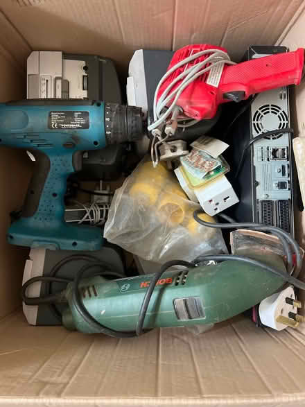 Photo of free Various Small Electrical Items (BN3 5SB) #1