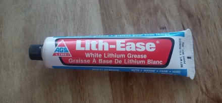 Photo of free white lithium grease (Bayshore) #2