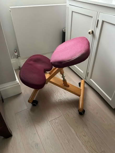 Photo of free Ergonomic Kneeling Chair (Kensington W8) #1
