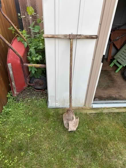 Photo of free Post hole digger (Orleans) #1